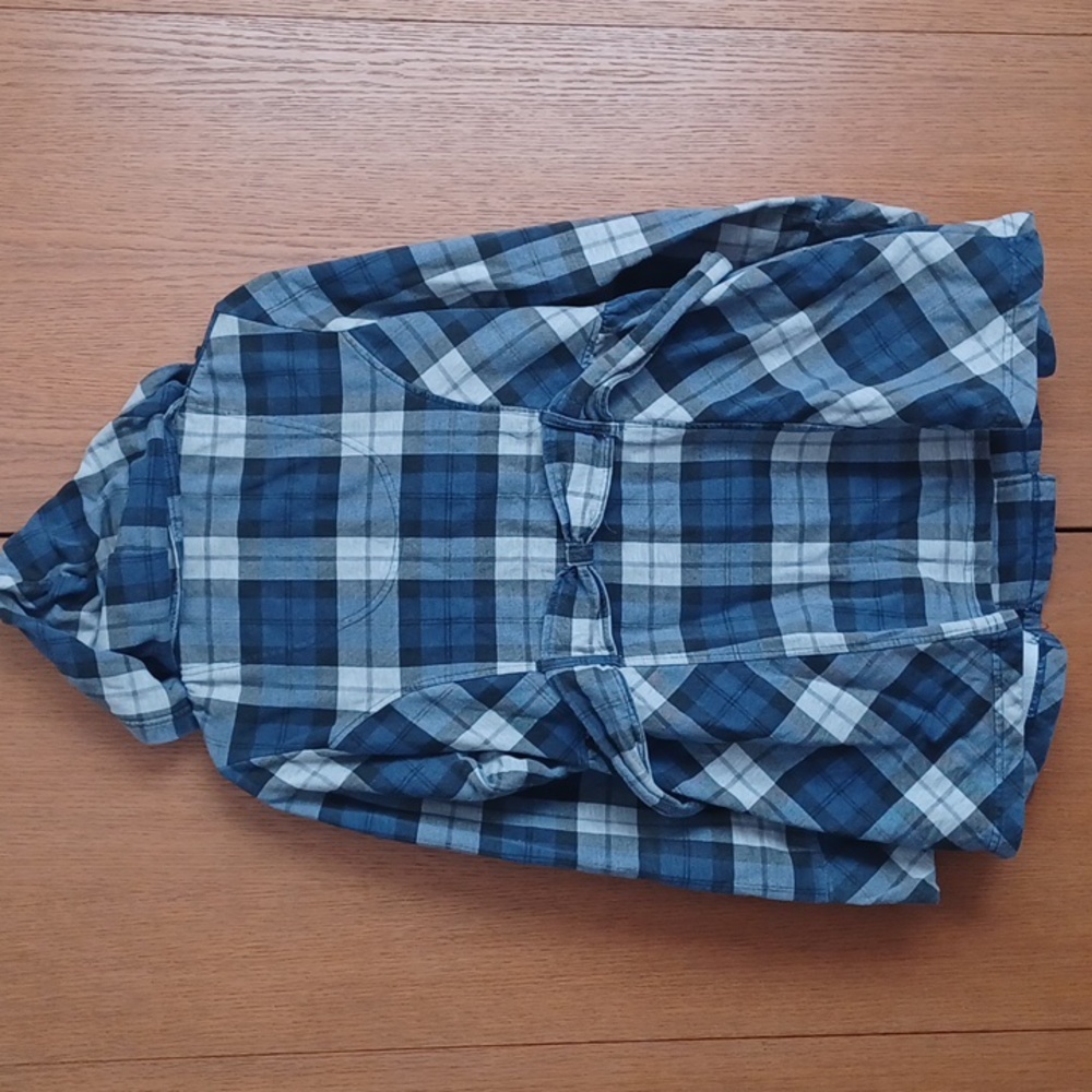 EUC Plaid Flannel Hooded Jacket w/belt - Picture 7 of 11